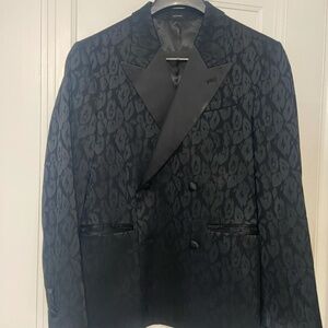 Men Double breast floral tuxedo jacket
